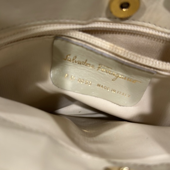 Salvatore Ferragamo Crossbody - Picture 4 of 5